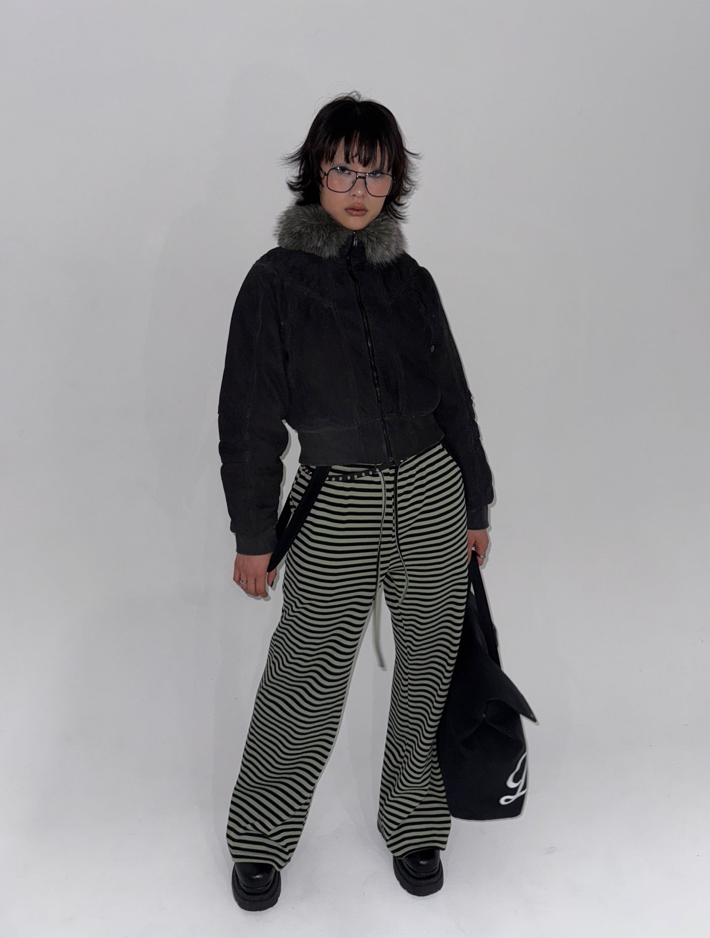 Command in color blouson