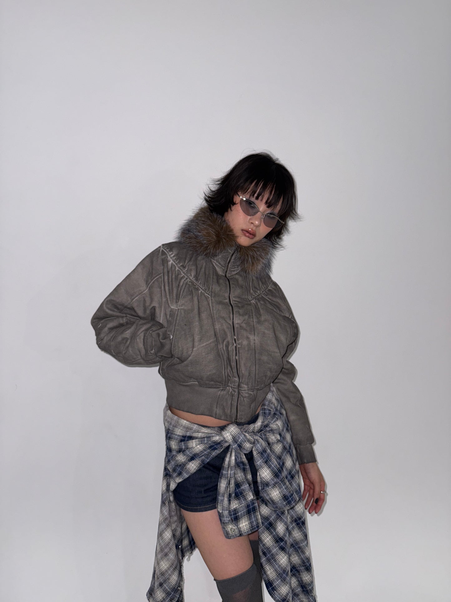 Command in color blouson