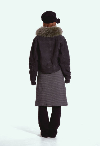 Command in color blouson