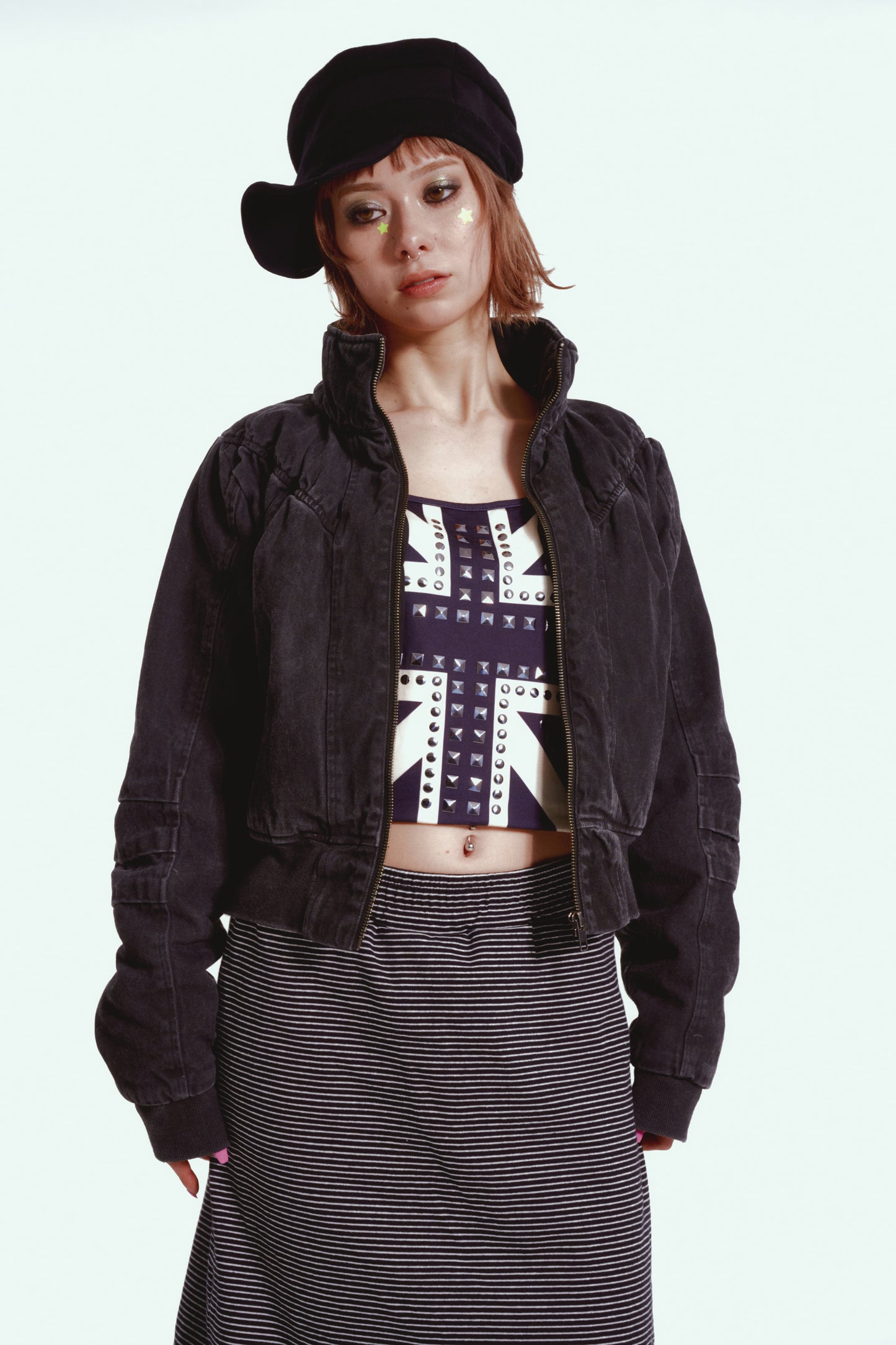 Command in color blouson