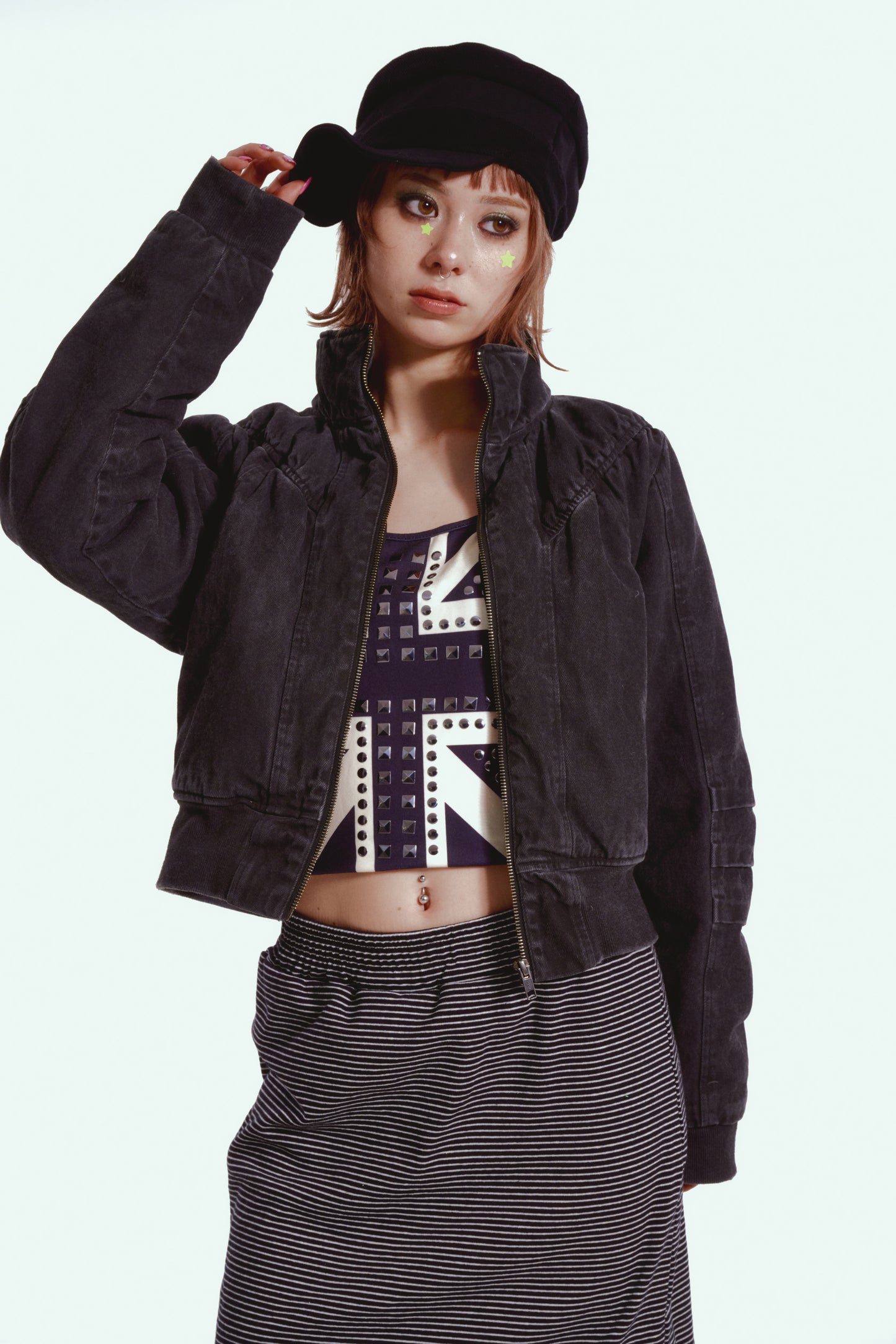 Command in color blouson