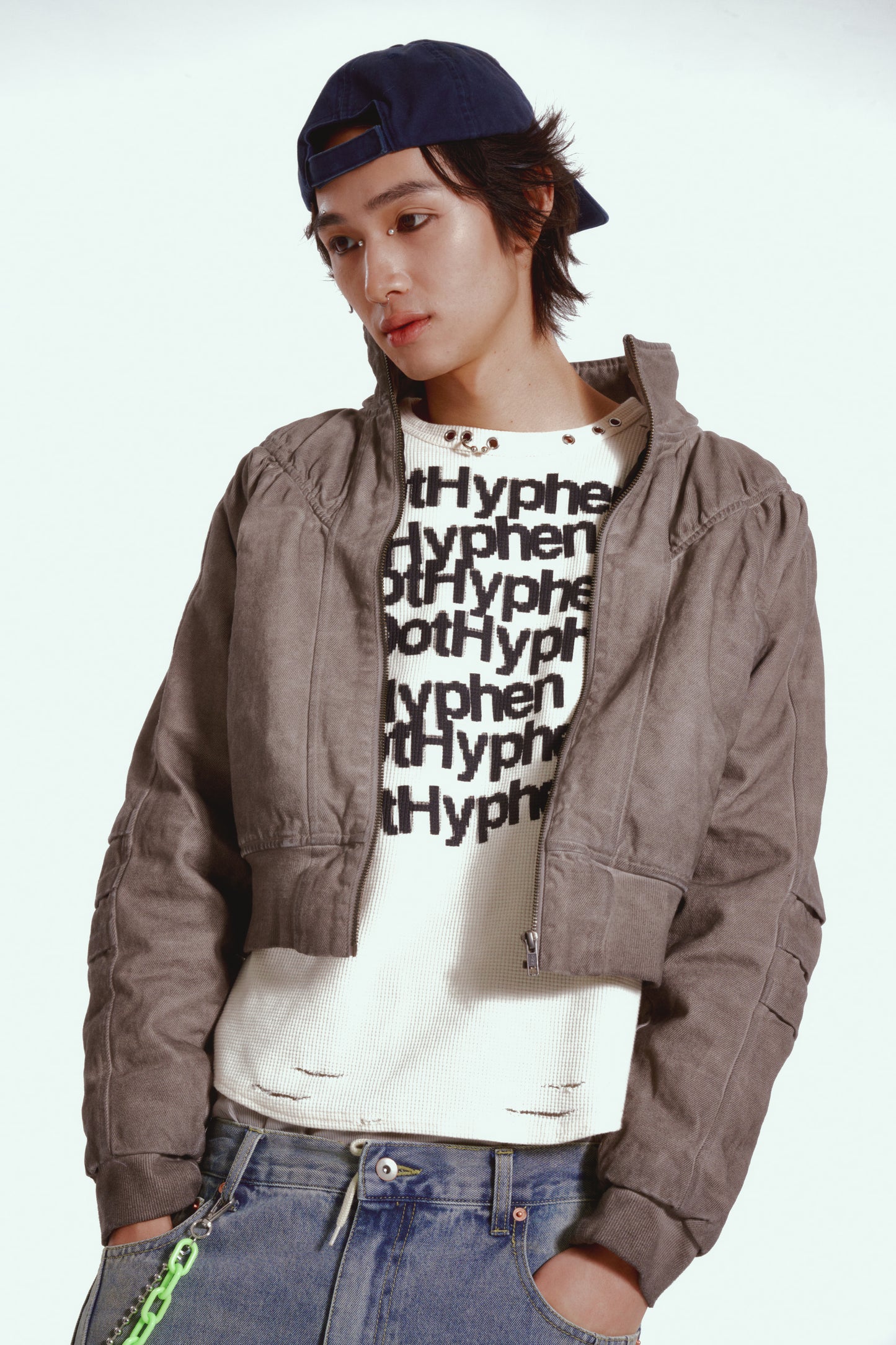 Command in color blouson