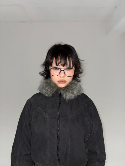 Command in color blouson