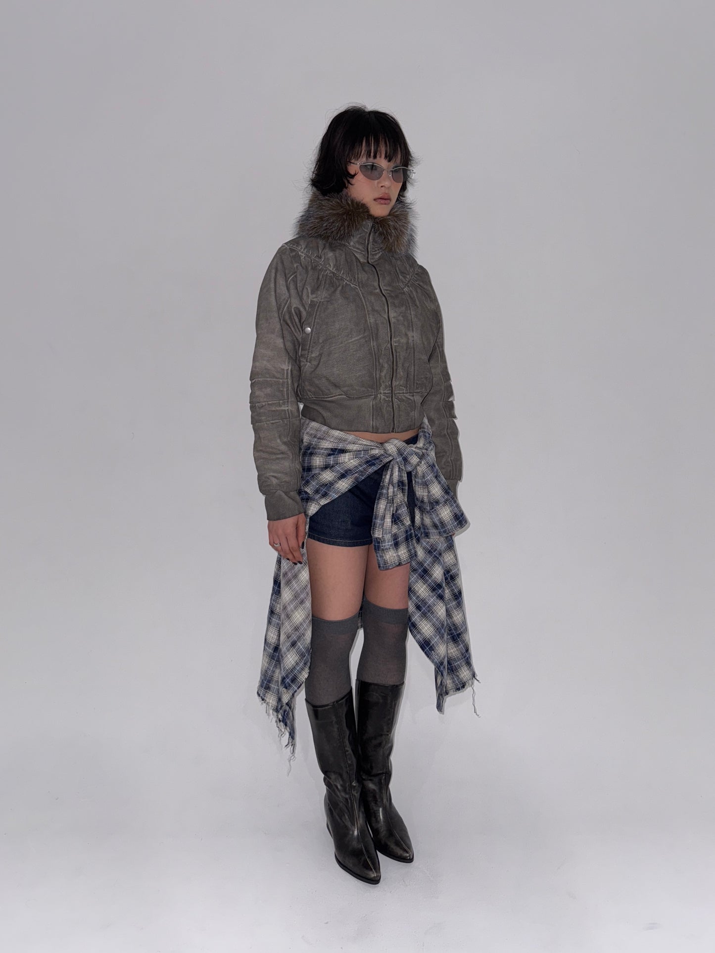 Command in color blouson