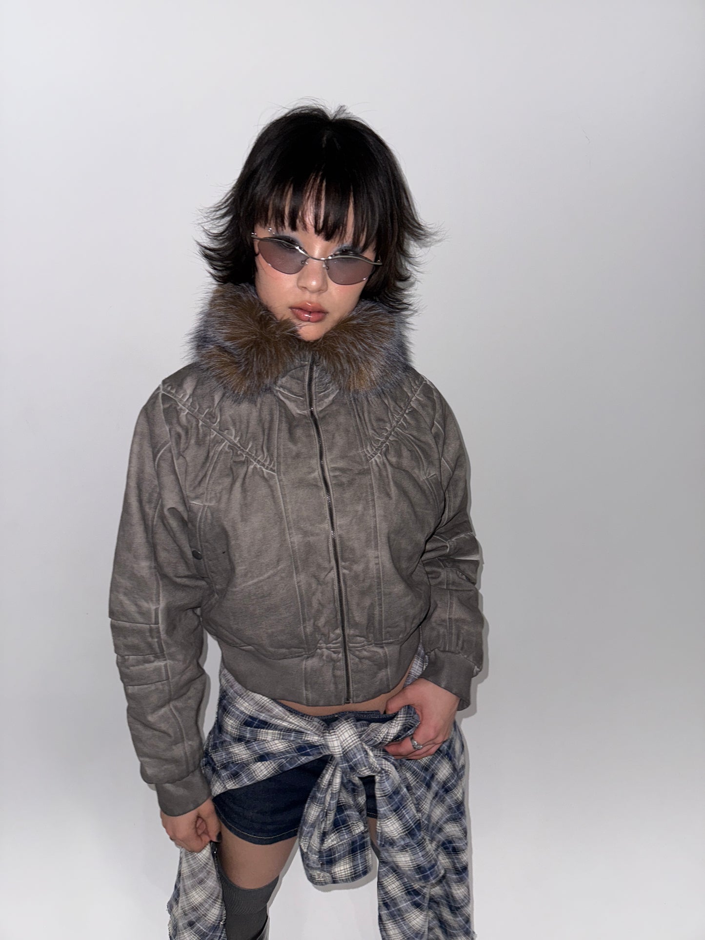 Command in color blouson